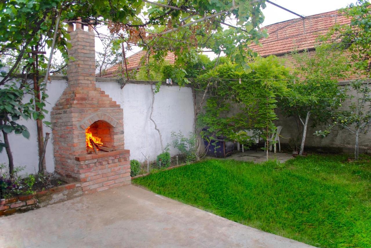 Big Three Apartments In Avlabari, Old Tbilisi Luaran gambar